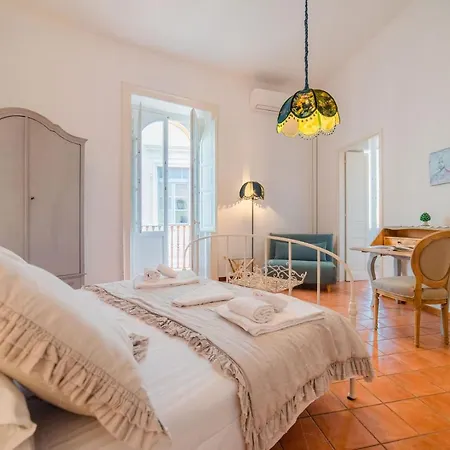 Ortigia Art & Design, Parking , Smartworking Apartamento Syracuse
